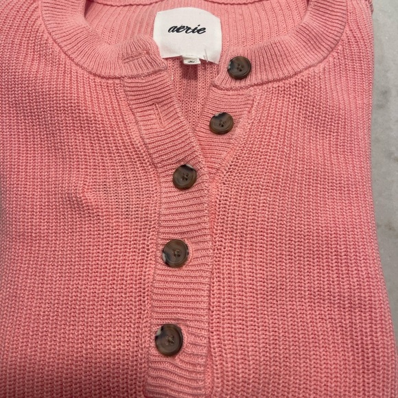 AERIE BLUSH PINK SWEATER W BUTTON DETAILS! Great quality! L - Picture 3 of 5